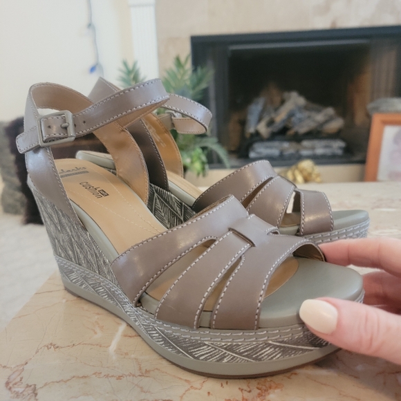 Clarks Zia Sage leather wedge Sandals 9M - Picture 6 of 7